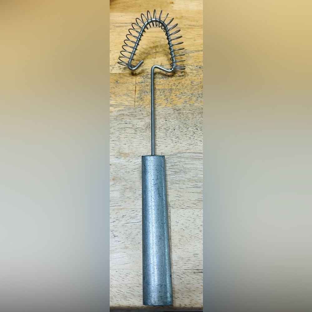 Rada handi whisk.  Like new condition.